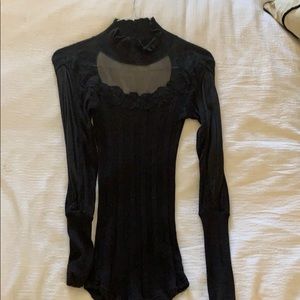 FREE PEOPLE Key hole back turtle neck sweater